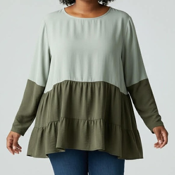 Spin Tops - Spin Women's Size XL -2XL Two-Tone Long Sleeve Top
